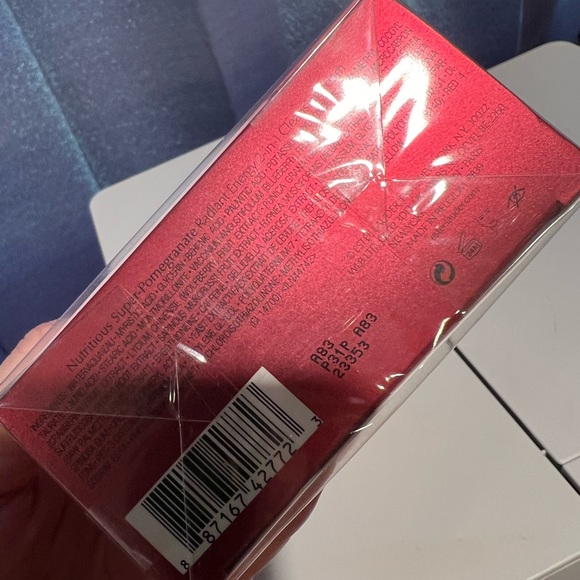 Estee Lauder Nutritious Radiant Vitality 2-In-1 Foam Cleanser, 4.2 Ounce x 2PC - Picture 4 of 4